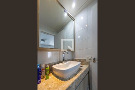 Apartamento à venda com 65m², 2 quartos e 1 vaga Apartamento à venda com 65m², 2 quartos e 1 vagaBanheiro