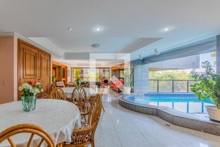 Apartamento à venda com 776m², 5 quartos e 5 vagas Apartamento à venda com 776m², 5 quartos e 5 vagasEspaço Gourmet