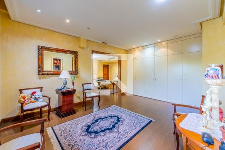 Apartamento à venda com 776m², 5 quartos e 5 vagas Apartamento à venda com 776m², 5 quartos e 5 vagasSuíte