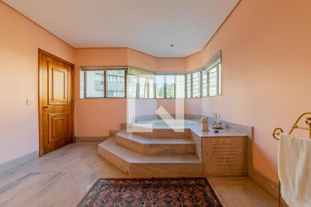 Apartamento à venda com 776m², 5 quartos e 5 vagas Apartamento à venda com 776m², 5 quartos e 5 vagasBanheiro