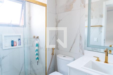 Apartamento à venda com 74m², 2 quartos e 1 vaga Apartamento à venda com 74m², 2 quartos e 1 vagaBanheiro da Suíte 2