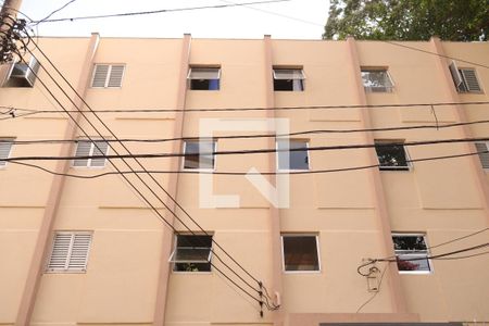 Apartamento para alugar com 60m², 3 quartos e sem vagaFachada