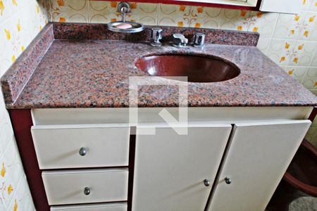 Casa para alugar com 218m², 3 quartos e 2 vagasBanheiro