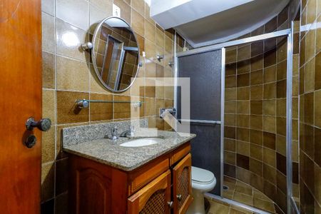 Banheiro Térreo de casa para alugar com 2 quartos, 90m² em Vila Nilo, São Paulo