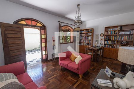 Sala de casa à venda com 4 quartos, 235m² em Planalto, Belo Horizonte