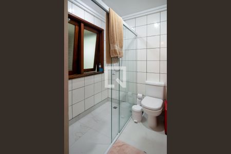 Casa à venda com 950m², 5 quartos e 5 vagasBanheiro Suíte 2 