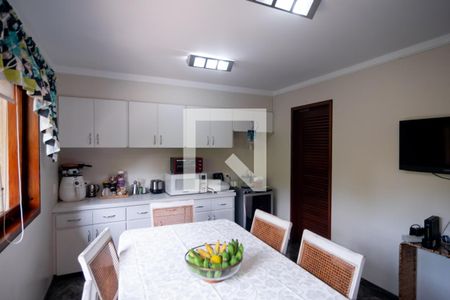 Casa à venda com 950m², 5 quartos e 5 vagasCozinha