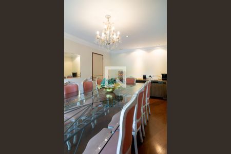 Casa à venda com 950m², 5 quartos e 5 vagasSala Jantar