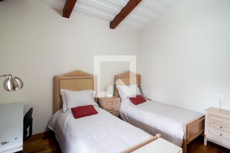 Casa à venda com 950m², 5 quartos e 5 vagasSuíte 3