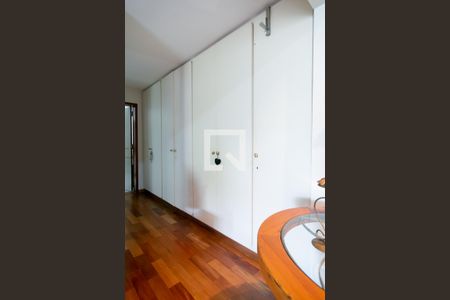 Casa à venda com 950m², 5 quartos e 5 vagasSuíte 5 - Master