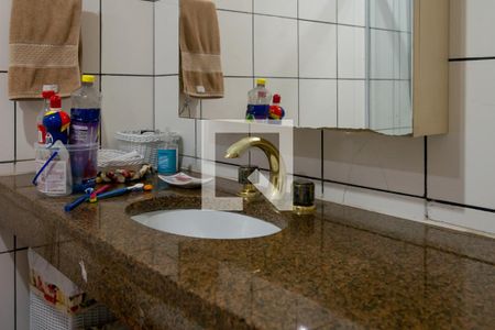 Casa à venda com 950m², 5 quartos e 5 vagasBanheiro Suíte 2 