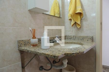 Apartamento à venda com 70m², 2 quartos e 1 vagaBanheiro Social