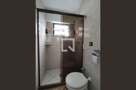 Apartamento à venda com 70m², 2 quartos e 1 vaga Apartamento à venda com 70m², 2 quartos e 1 vagaBanheiro da Suíte