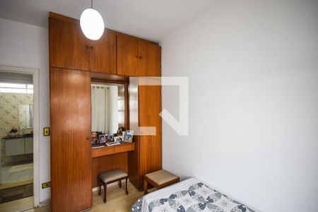 Quarto 1 de casa à venda com 3 quartos, 455m² em Vila das Oliveiras, Taboão da Serra