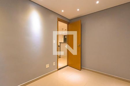 Quarto 1 de apartamento para alugar com 2 quartos, 42m² em Vila Izabel, Guarulhos