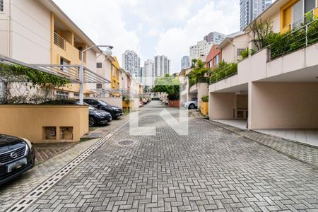 Casa de condomínio à venda com 143m², 3 quartos e 2 vagasÁrea comum - Entrada