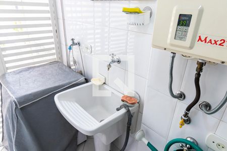 Casa de condomínio à venda com 143m², 3 quartos e 2 vagas1o. Andar - Área de Serviço