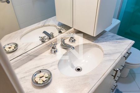 Casa de condomínio à venda com 143m², 3 quartos e 2 vagas2o. Andar - Banheiro Social