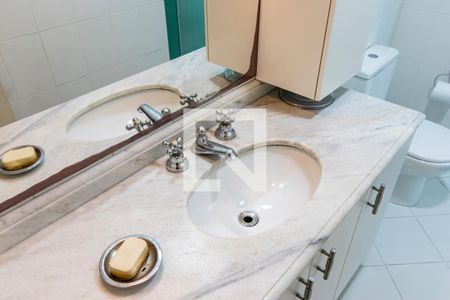 Casa de condomínio à venda com 143m², 3 quartos e 2 vagas2o. Andar - Banheiro da Suíte