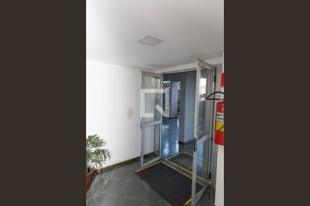 Apartamento à venda com 48m², 2 quartos e 1 vaga Apartamento à venda com 48m², 2 quartos e 1 vagaHall social