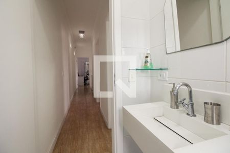 Casa à venda com 310m², 4 quartos e 4 vagas Casa à venda com 310m², 4 quartos e 4 vagasBanheiro Social