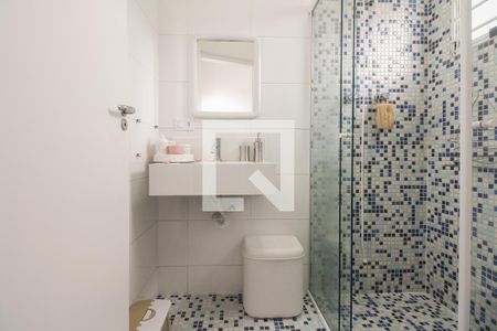 Casa à venda com 310m², 4 quartos e 4 vagas Casa à venda com 310m², 4 quartos e 4 vagasBanheiro Suíte 2