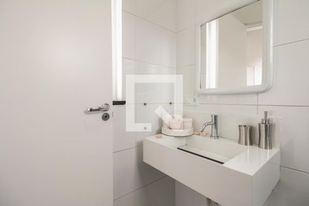 Casa à venda com 310m², 4 quartos e 4 vagas Casa à venda com 310m², 4 quartos e 4 vagasBanheiro Suíte 2