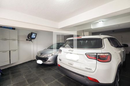 Casa à venda com 310m², 4 quartos e 4 vagas Casa à venda com 310m², 4 quartos e 4 vagasGaragem