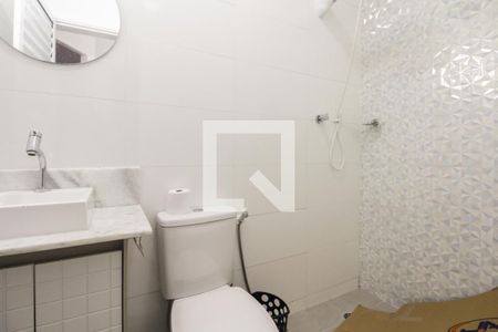 Casa à venda com 310m², 4 quartos e 4 vagas Casa à venda com 310m², 4 quartos e 4 vagasCasa 02 - Banheiro Social