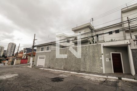 Casa à venda com 310m², 4 quartos e 4 vagas Casa à venda com 310m², 4 quartos e 4 vagasFachada