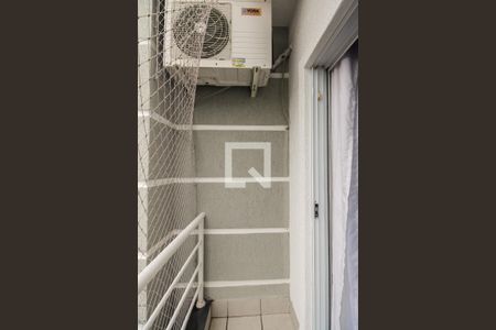 Casa à venda com 310m², 4 quartos e 4 vagas Casa à venda com 310m², 4 quartos e 4 vagasVaranda Suíte 1