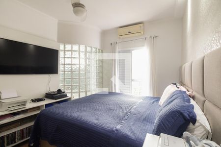 Casa à venda com 310m², 4 quartos e 4 vagas Casa à venda com 310m², 4 quartos e 4 vagasSuíte 1