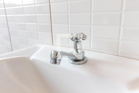 Casa para alugar com 60m², 1 quarto e sem vagaBanheiro - torneira