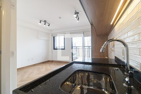 Cozinha de apartamento para alugar com 1 quarto, 25m² em Perdizes, São Paulo