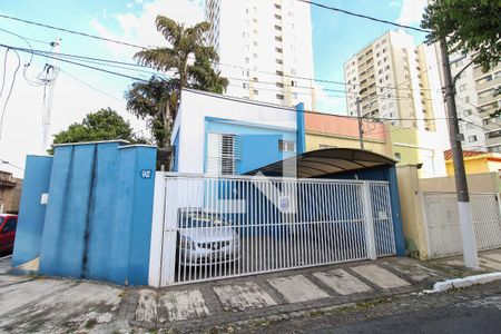 Casa à venda com 130m², 4 quartos e 3 vagasFachada 