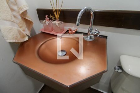 Lavabo de casa à venda com 4 quartos, 130m² em Vila Prudente, São Paulo