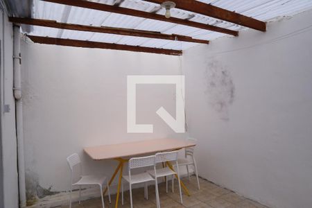 Varanda de casa à venda com 4 quartos, 320m² em Moinho Velho, São Paulo