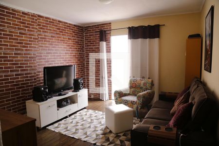 Sala de casa à venda com 4 quartos, 320m² em Moinho Velho, São Paulo