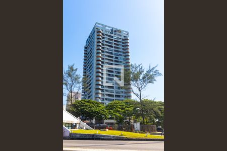 Apartamento à venda com 65m², 1 quarto e 1 vaga Apartamento à venda com 65m², 1 quarto e 1 vagaFachada do Prédio