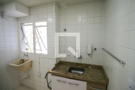 Cozinha de apartamento para alugar com 2 quartos, 50m² em Vila Carmosina, São Paulo