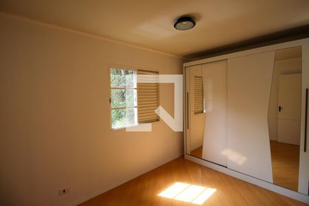 Quarto 1 de apartamento para alugar com 2 quartos, 50m² em Vila Carmosina, São Paulo