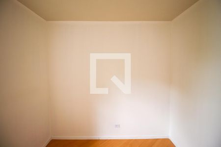 Quarto 2 de apartamento para alugar com 2 quartos, 50m² em Vila Carmosina, São Paulo