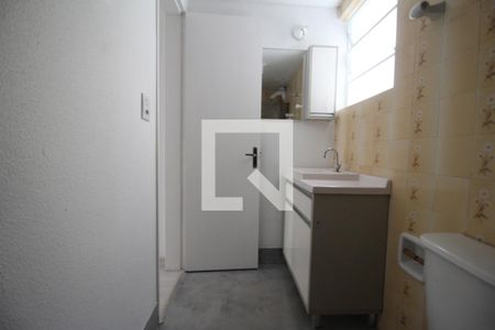 Apartamento para alugar com 60m², 2 quartos e sem vagaBanheiro