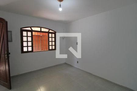 Sala de casa para alugar com 2 quartos, 72m² em Parque Residencial Julia, São Paulo