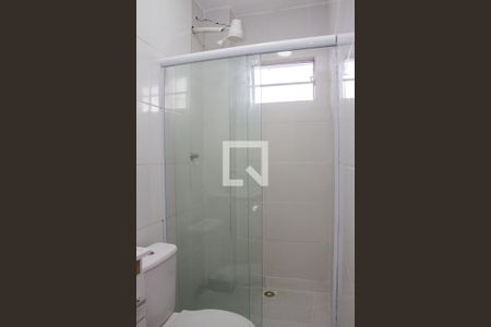 Banheiro Social de apartamento para alugar com 2 quartos, 45m² em Piedade, Rio de Janeiro