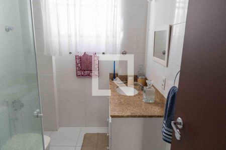 Apartamento à venda com 120m², 3 quartos e 1 vaga Apartamento à venda com 120m², 3 quartos e 1 vagaBanheiro