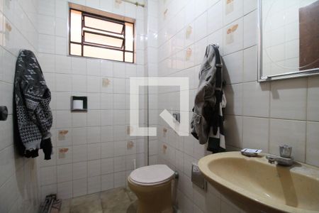 Casa à venda com 170m², 3 quartos e 1 vagaBanheiro 2