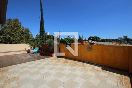 Casa à venda com 400m², 1 quarto e 8 vagas Casa à venda com 400m², 1 quarto e 8 vagasTerraço Solarium