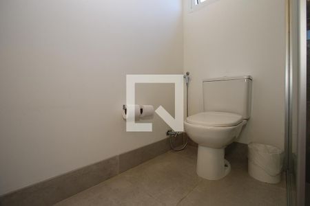 Casa à venda com 400m², 1 quarto e 8 vagas Casa à venda com 400m², 1 quarto e 8 vagasBanheiro da Suíte