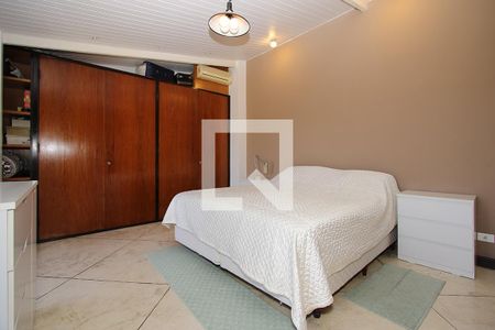 Casa à venda com 400m², 1 quarto e 8 vagas Casa à venda com 400m², 1 quarto e 8 vagasQuarto Suíte